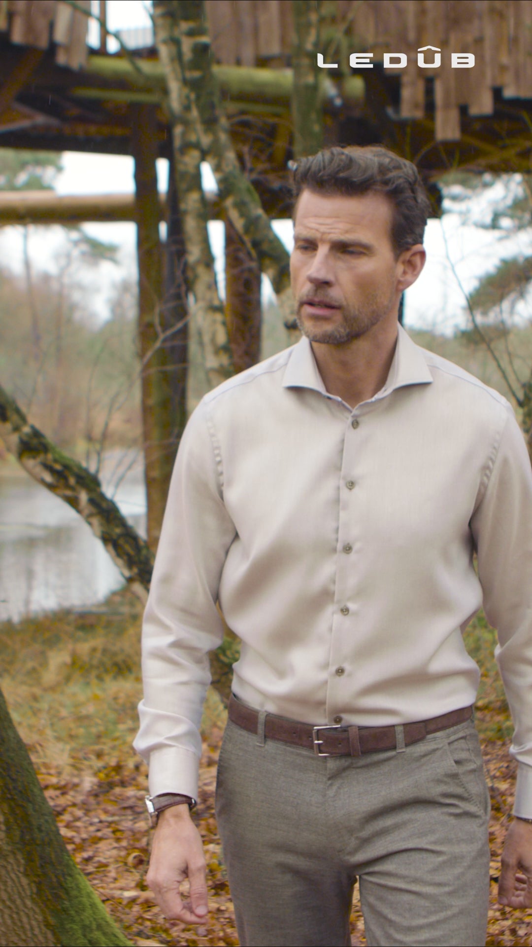 Bruin modern fit 100% bio katoenen strijkvrij overhemd